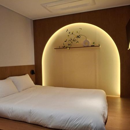 Huga Inn Сеул Екстериор снимка