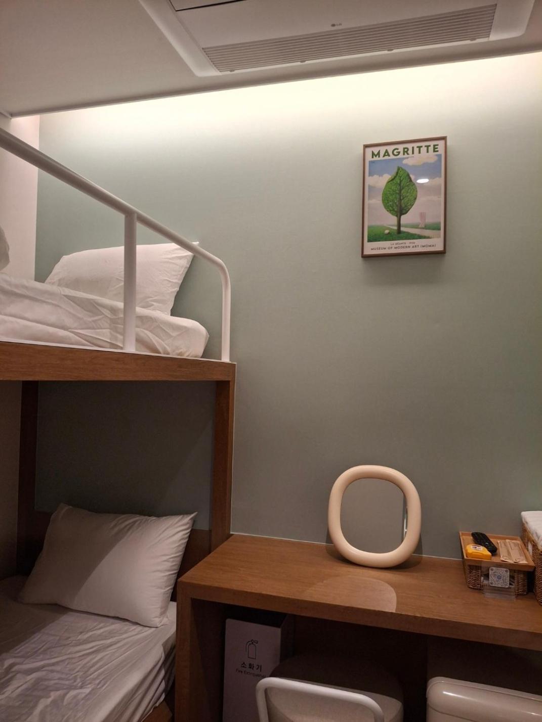Huga Inn Сеул Екстериор снимка