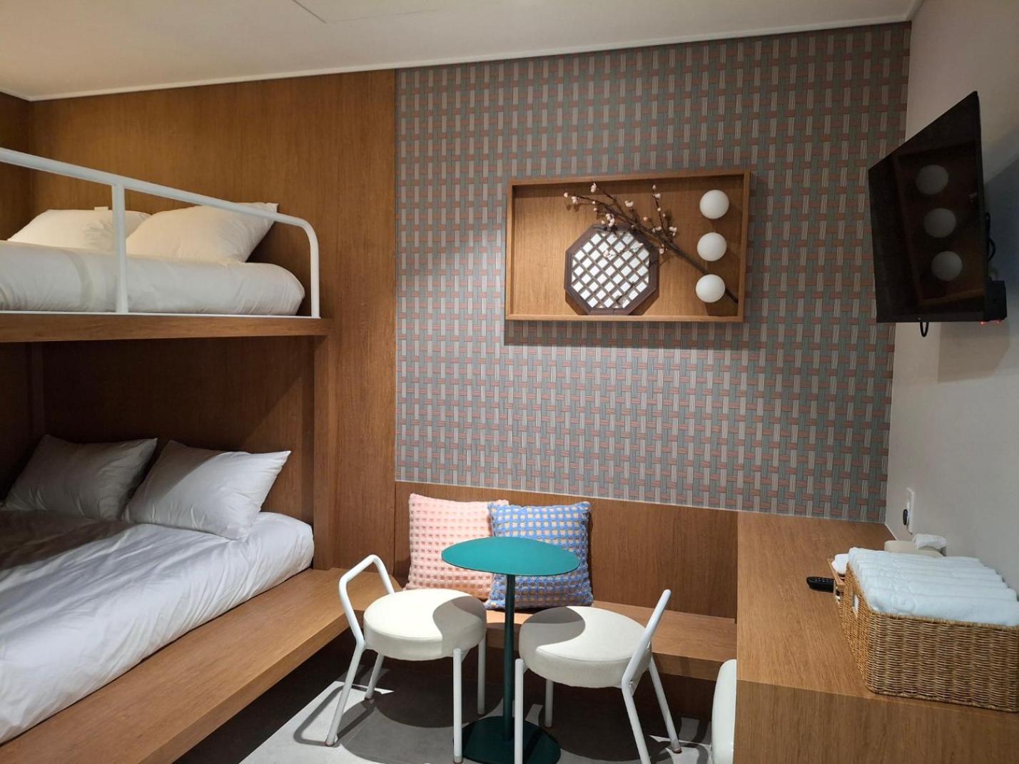 Huga Inn Сеул Екстериор снимка